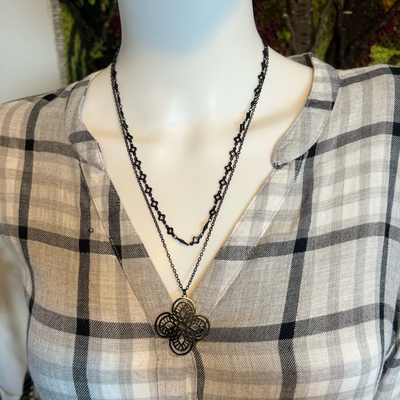 All Black Elegant Fleur de Lis Necklace - Classic Flower Layered Necklace - Picture 8 of 10